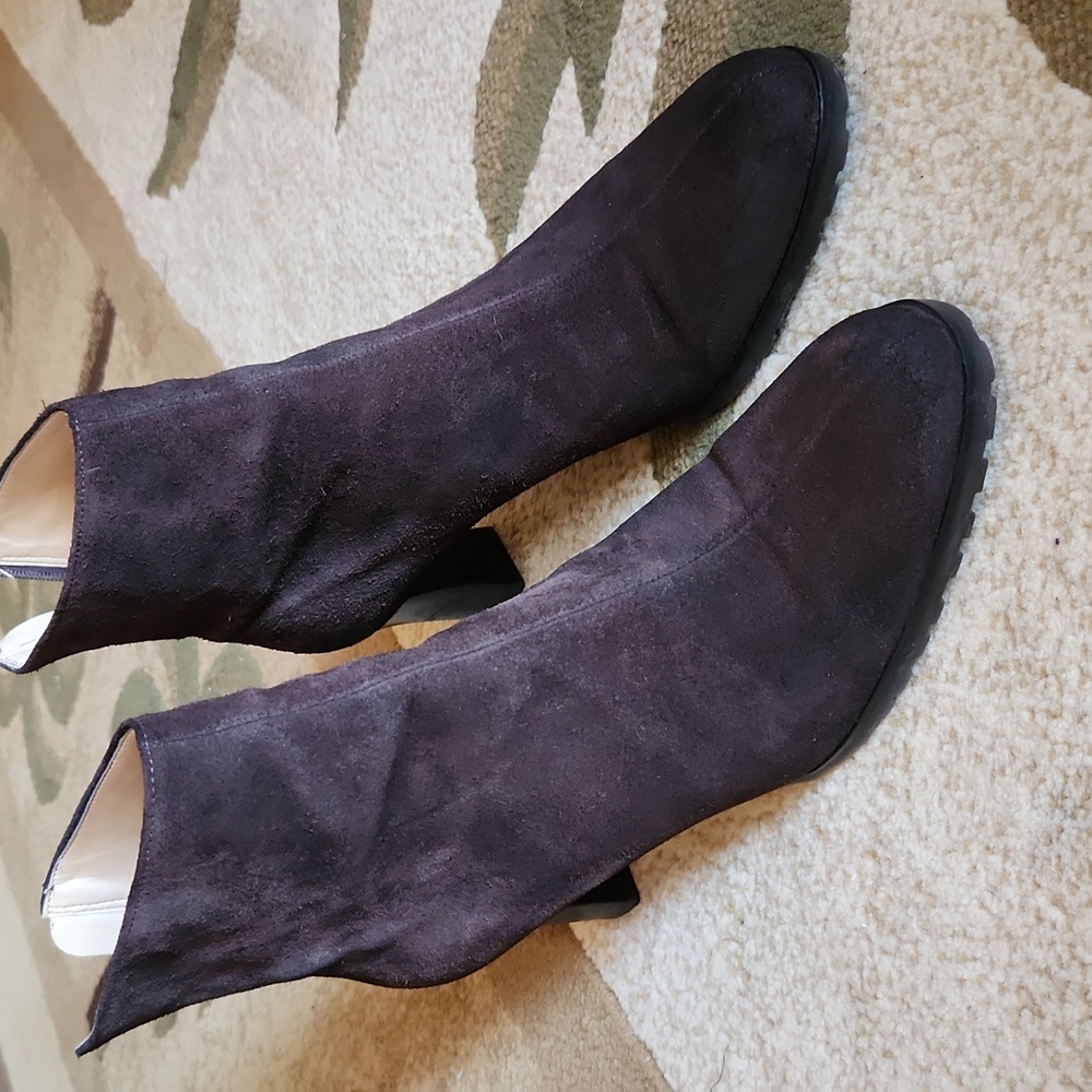 Ann taylor real suede ankle booys